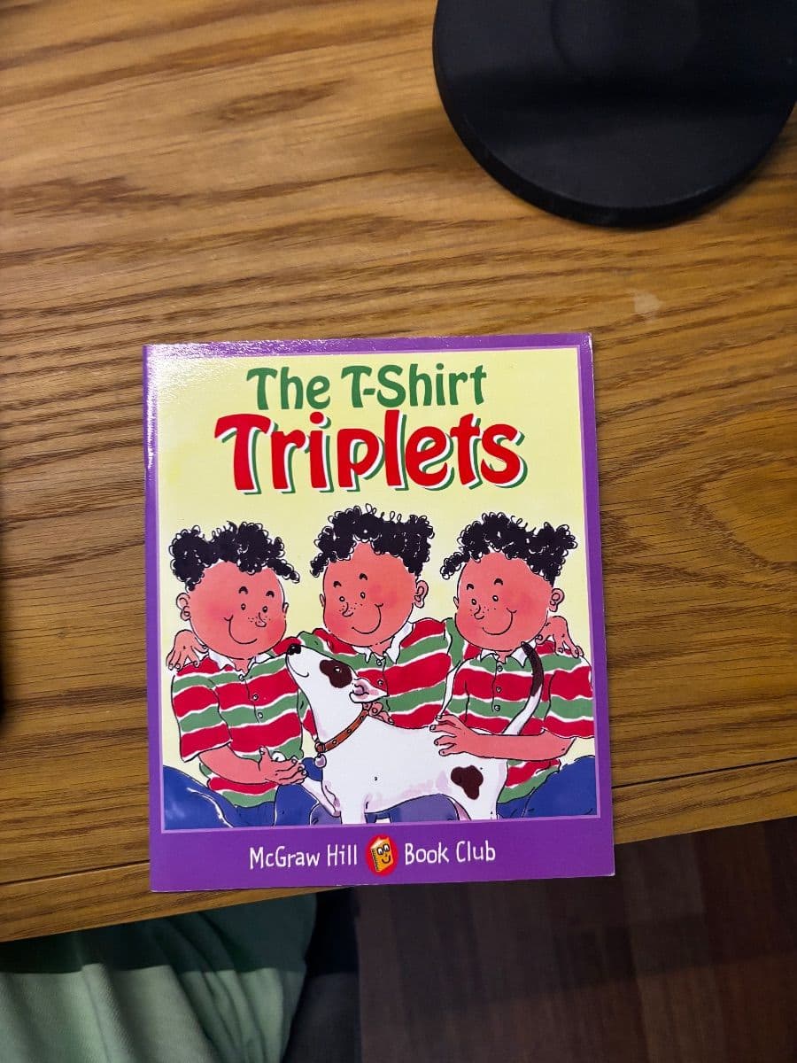 The T-Shirt Triplets - McGraw Hill ikinci el kitap