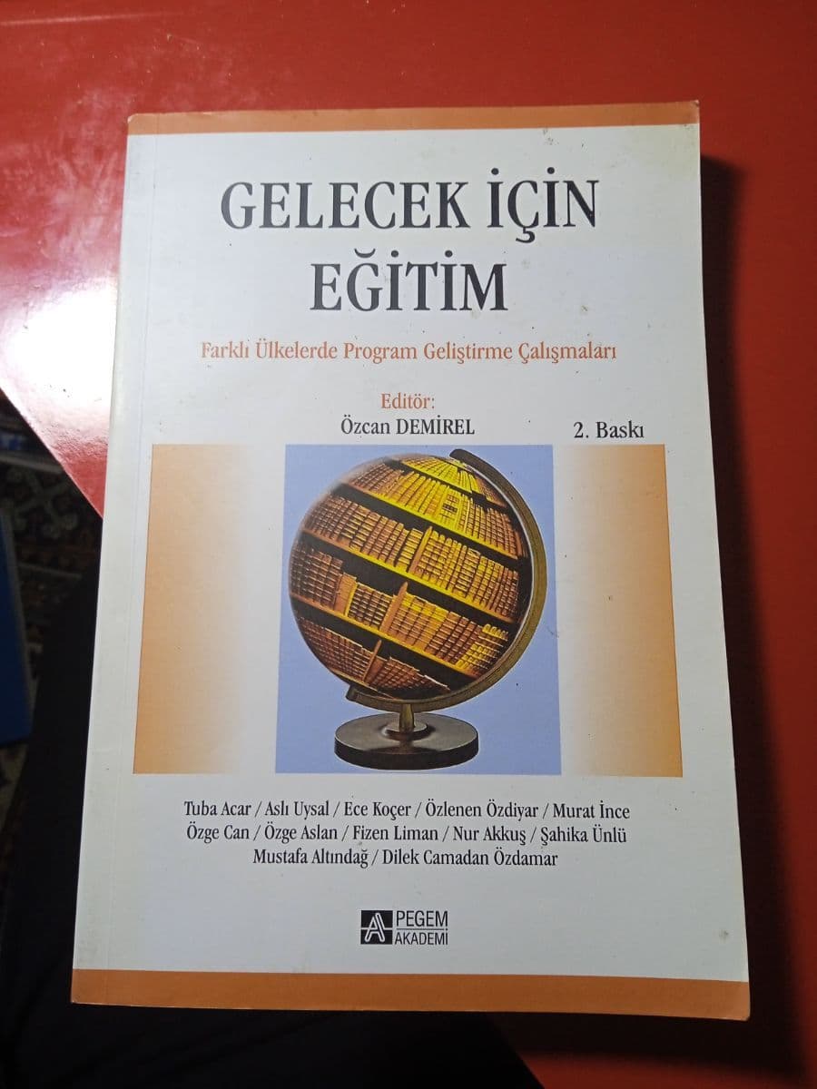 Gelecek için eğitim - Özcan Demirel ikinci el kitap