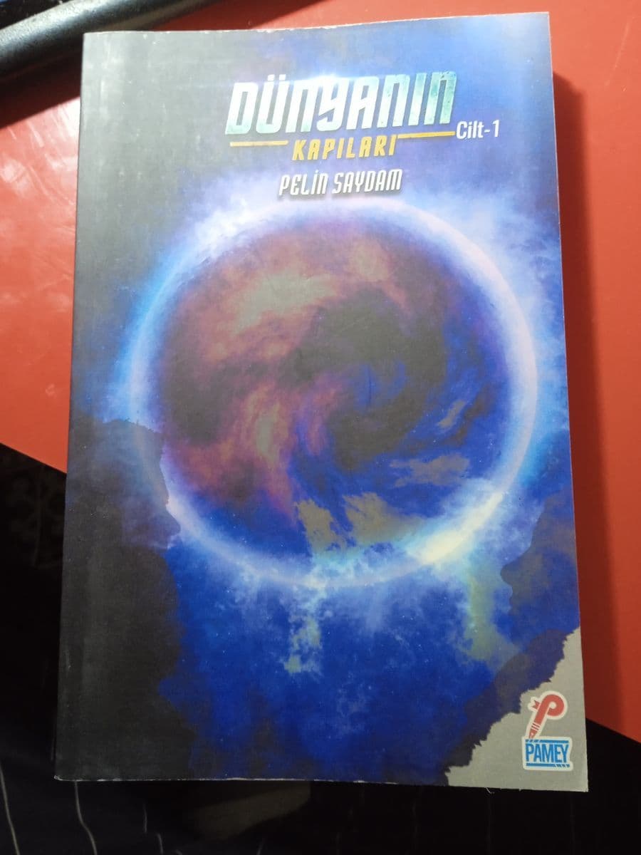 Dünyanın kapıları - Pelin Saydam ikinci el kitap