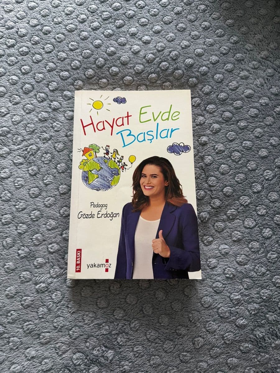 Hayat Evde Baslar - Gözde Erdogan ikinci el kitap