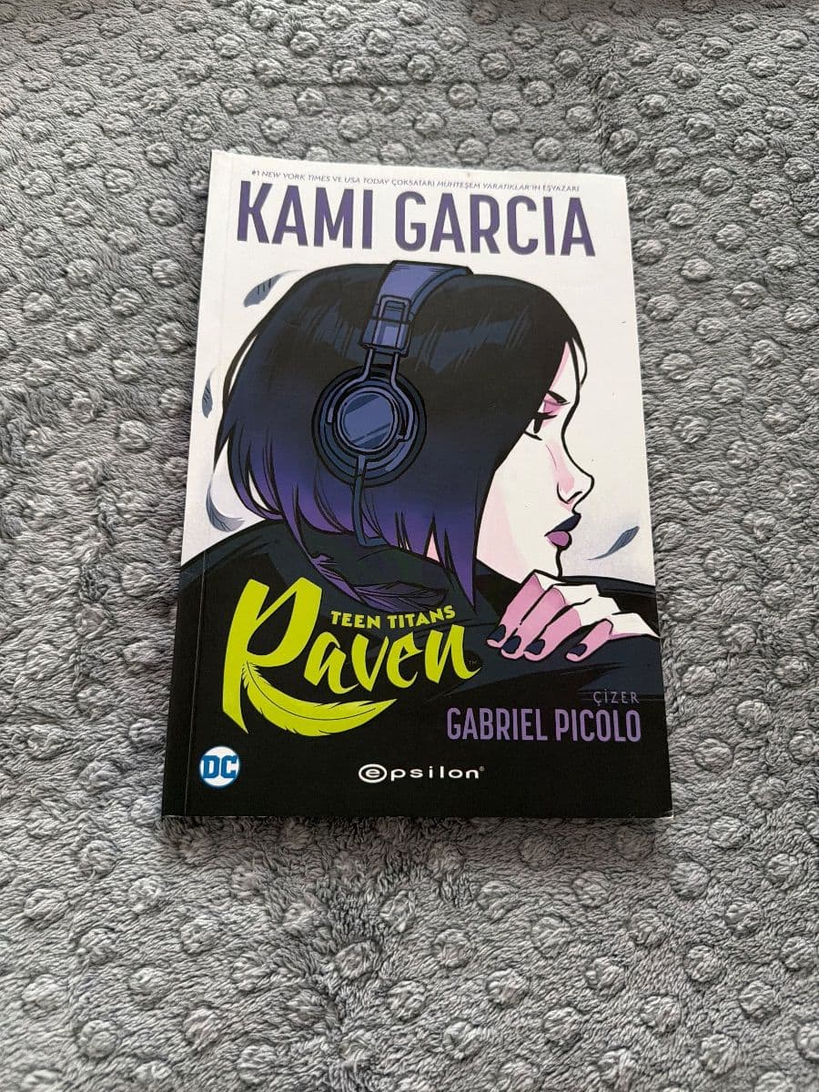 Teen Titans - Kami Garcia ikinci el kitap