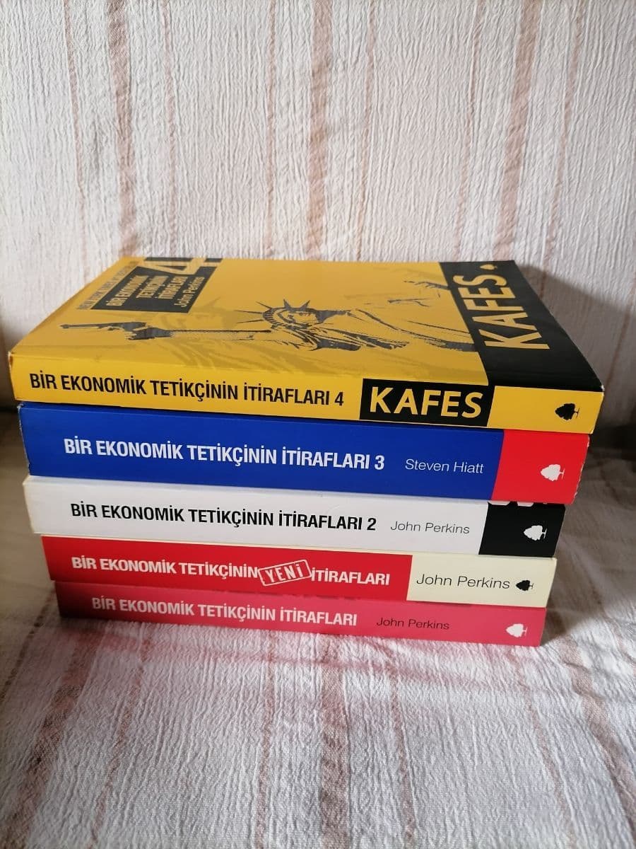 Ekonomik Tetikçi Kitapları 5 Adet - Muhtelif ikinci el kitap